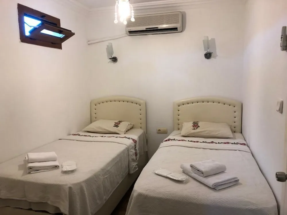 Ekonomik İki Ayrı Yataklı Oda