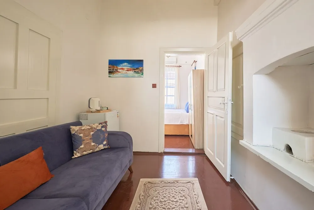 Suit Room with City View, 2. Floor, Non Smoking, Private Bathroom, No. 4