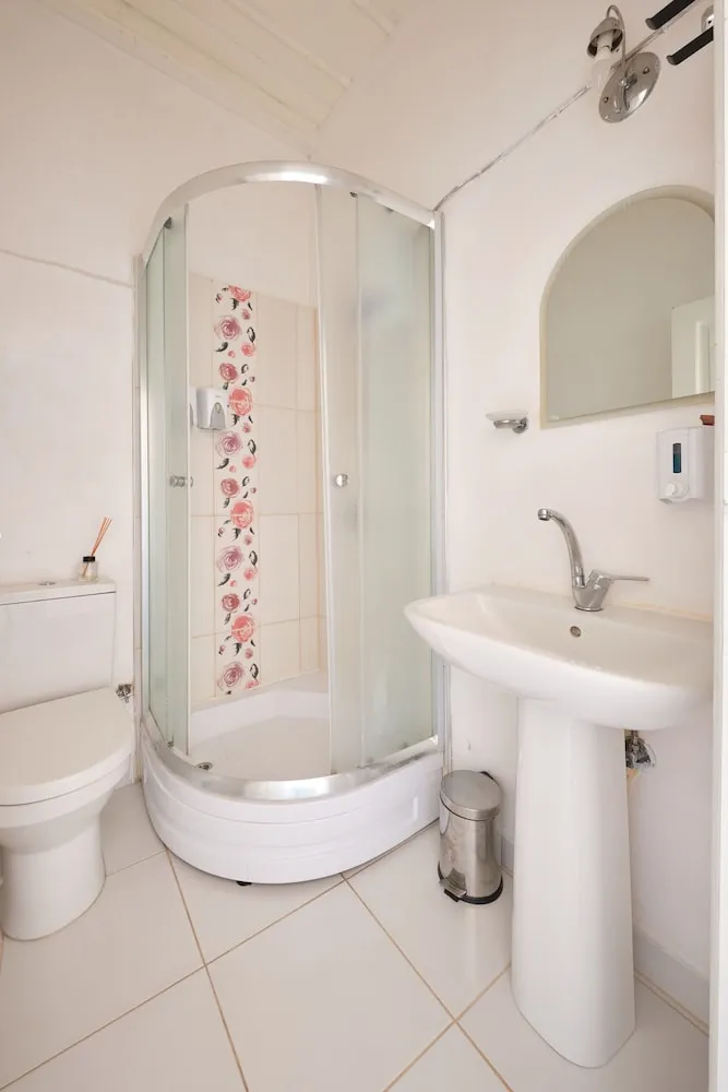 Deluxe Room with City View, 2. Floor, Non Smoking, Private Bathroom, No. 6