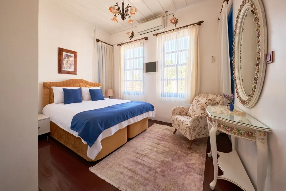 Deluxe Room with City View, 2. Floor, Non Smoking, Private Bathroom, No. 6