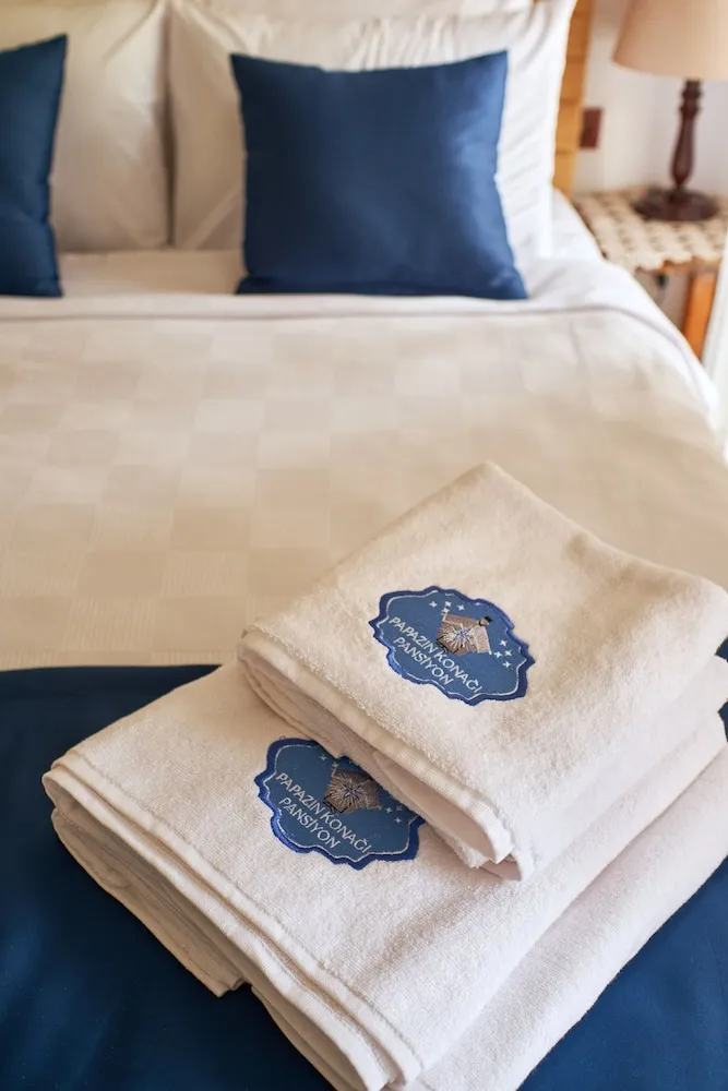 Standard Room with Street View, 1. Floor, Non Smoking, Private Bathroom, No. 1