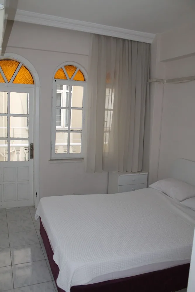 Standard Üç Kişilik Oda