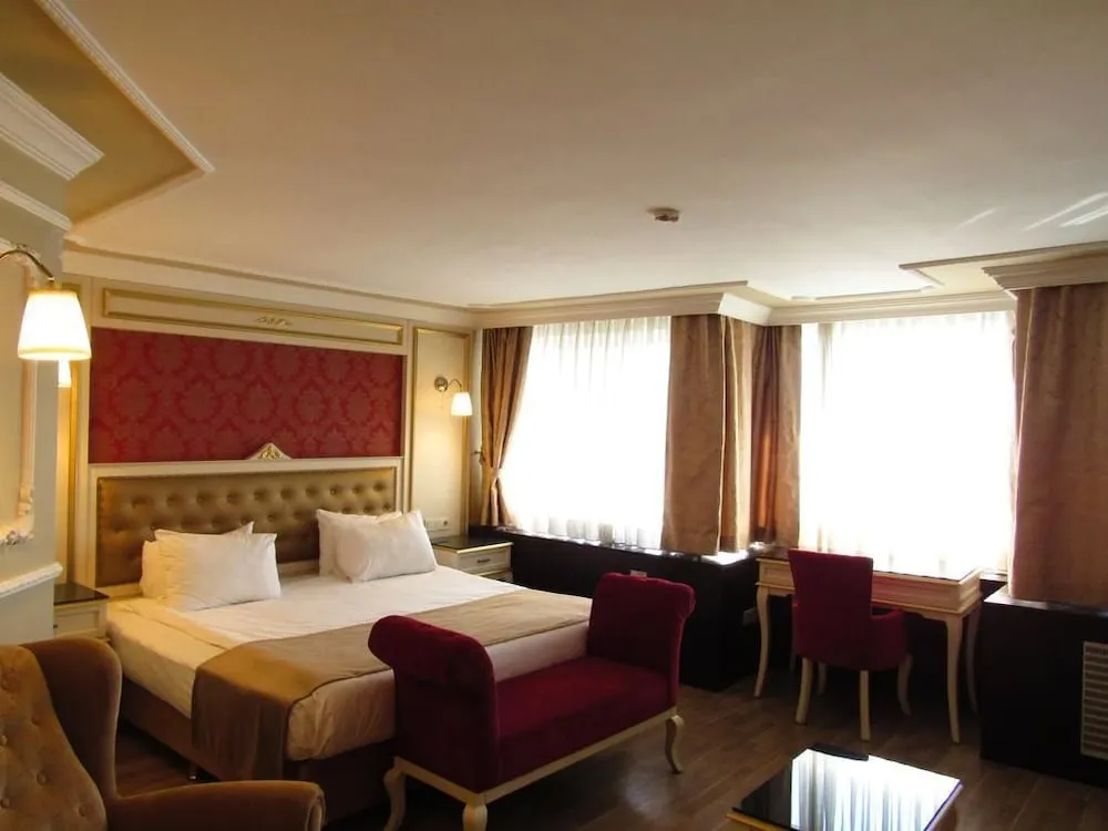 Deluxe Tek Büyük Yataklı Oda
