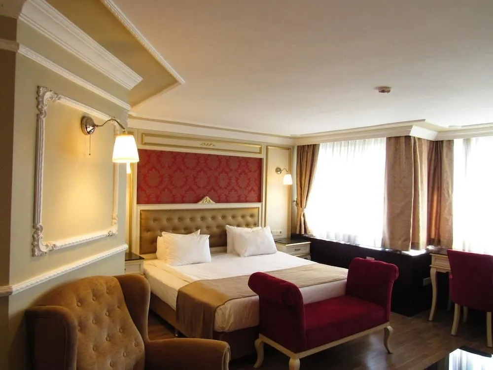 Deluxe Tek Büyük Yataklı Oda
