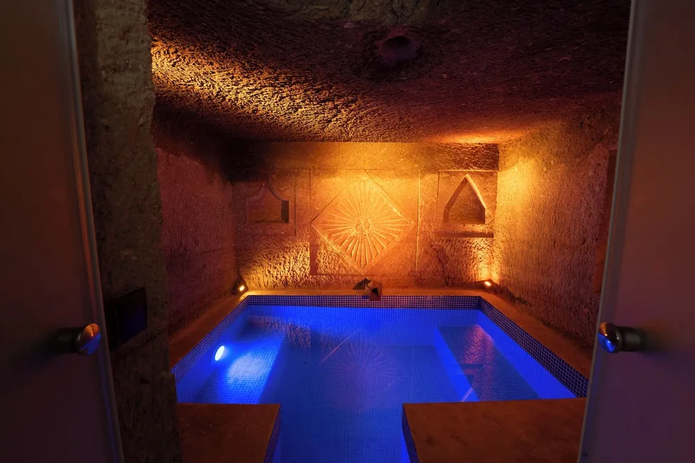 Honeymoon Üç Kişilik Oda