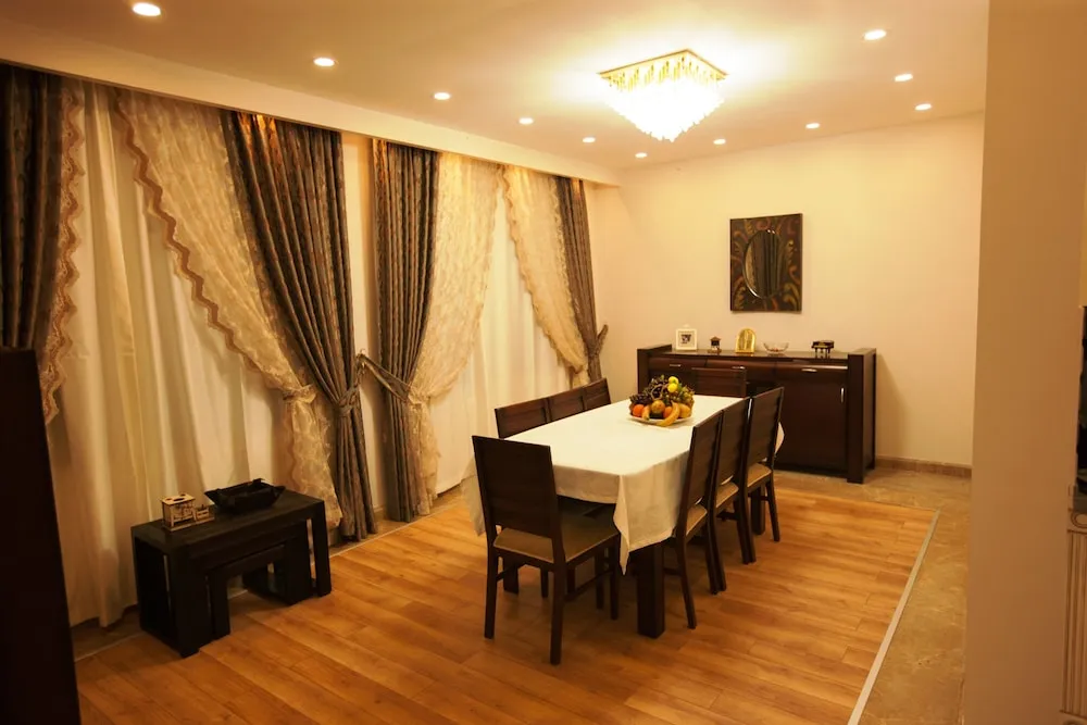 Basic Villa, 6 Yatak Odası