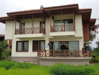 Ateş Konakları