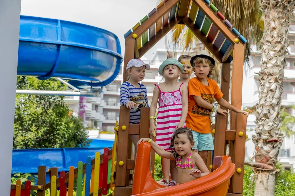 Çocuklar için oyun alanı - dış mekân