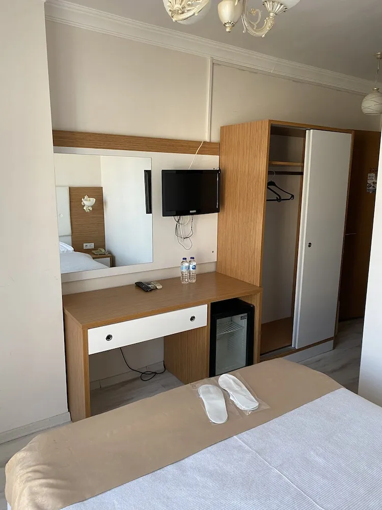 Tek Büyük Yataklı Oda