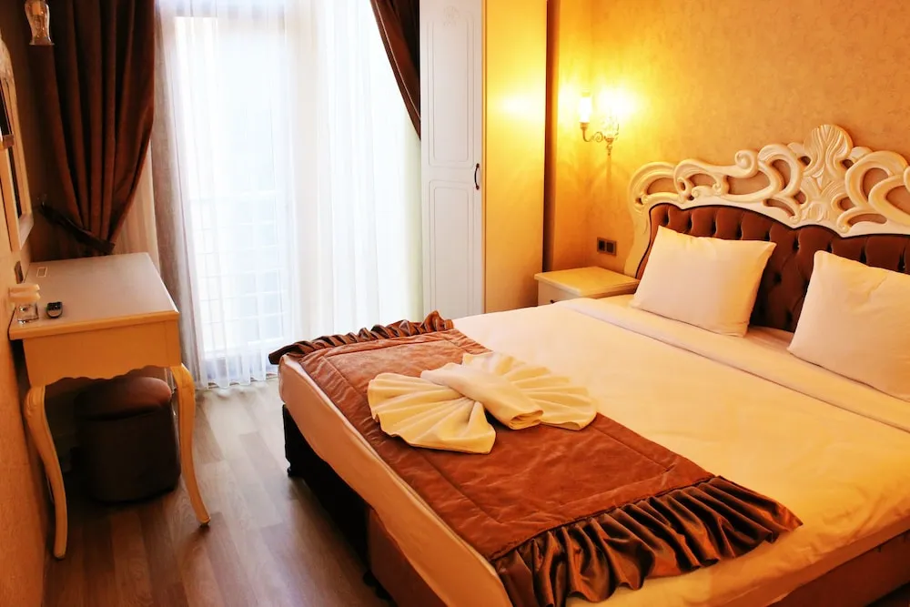 Standard Tek Büyük veya İki Ayrı Yataklı Oda