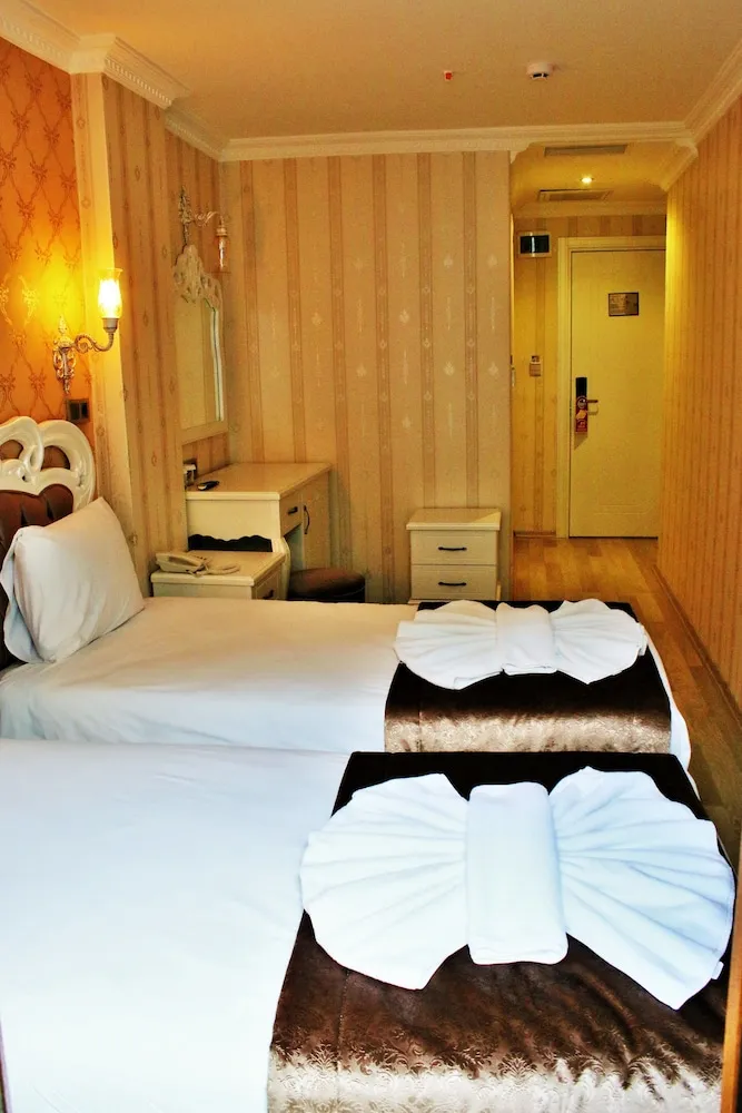 Standard Tek Büyük veya İki Ayrı Yataklı Oda