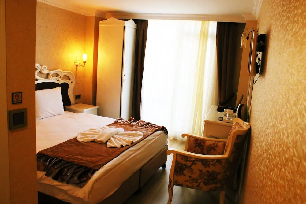 Standard Tek Büyük veya İki Ayrı Yataklı Oda