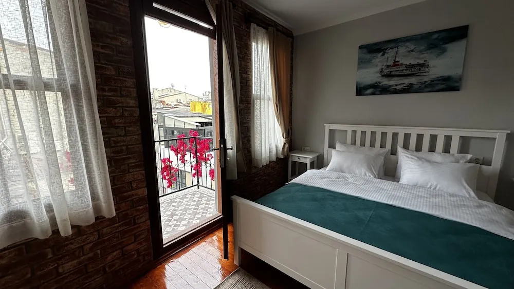 Panoramic Süit, Sigara İçilebilir, Balkon