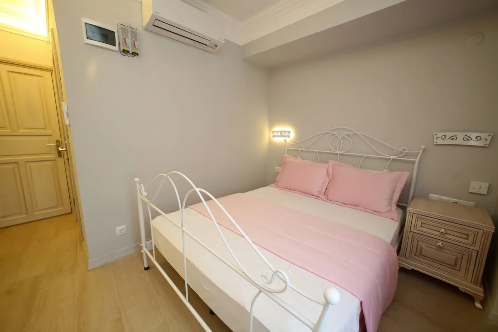 Standard Üç Kişilik Oda, Sigara İçilmez