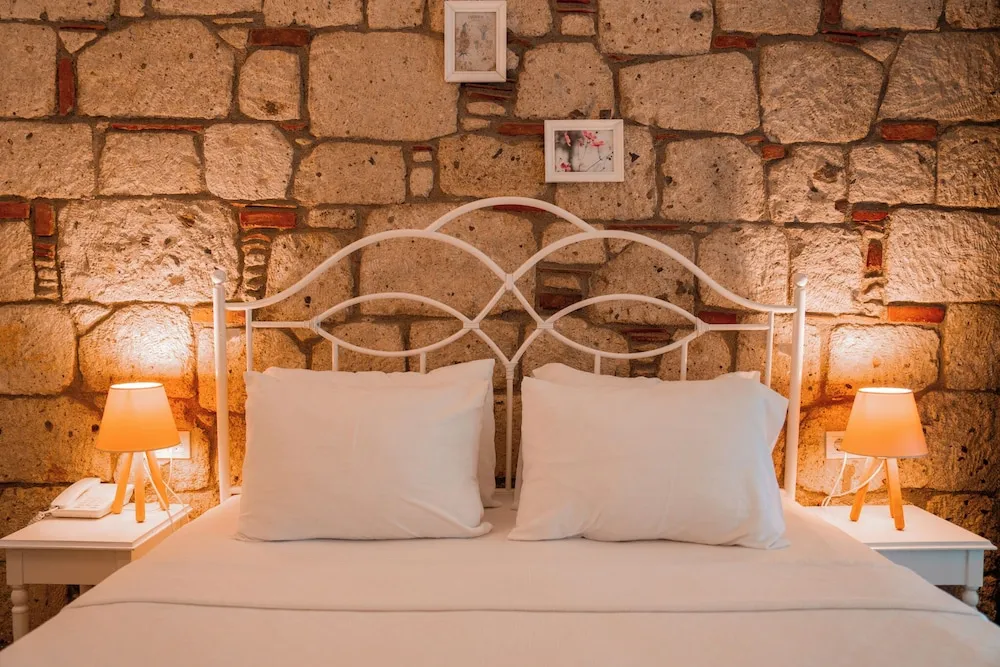 Deluxe Tek Büyük Yataklı Oda, Bahçe Manzaralı