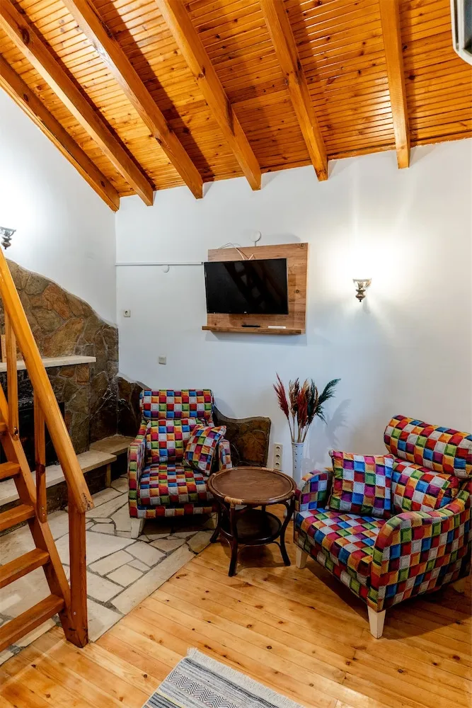 ASMA KATLI SOMINELI BUNGALOV