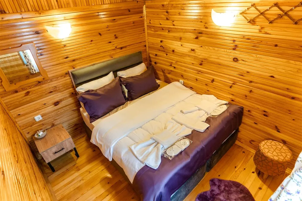 SOMINELI AILE BUNGALOV