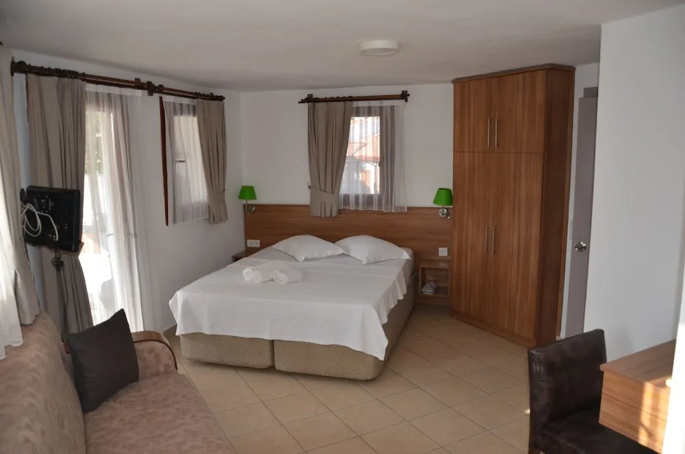 Çatı Katı Süiti (Penthouse)