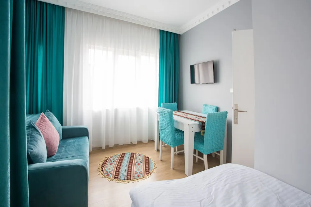 Comfort Apart Daire, 1 Yatak Odası, Küçük Mutfak, Şehir Manzaralı
