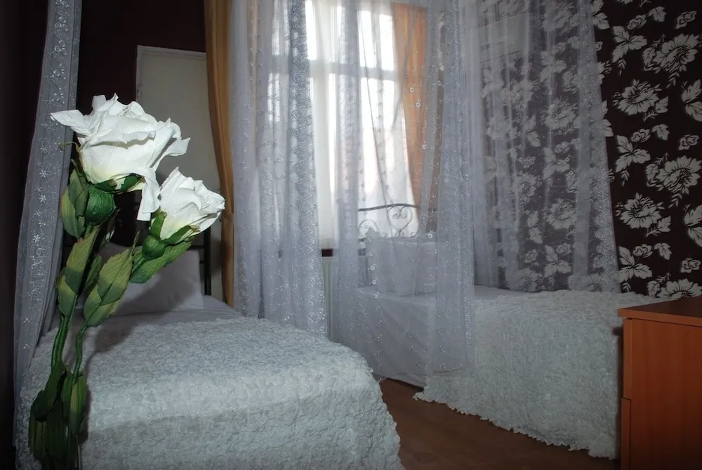 Deluxe Üç Kişilik Oda