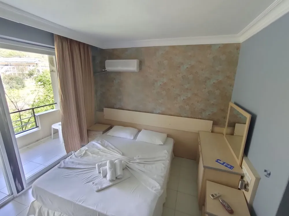 Tek Büyük Yataklı Oda