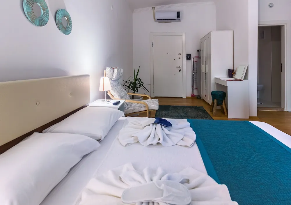 Junior Çatı Katı (Loft), Sigara İçilmez, Kısmi Deniz Manzaralı