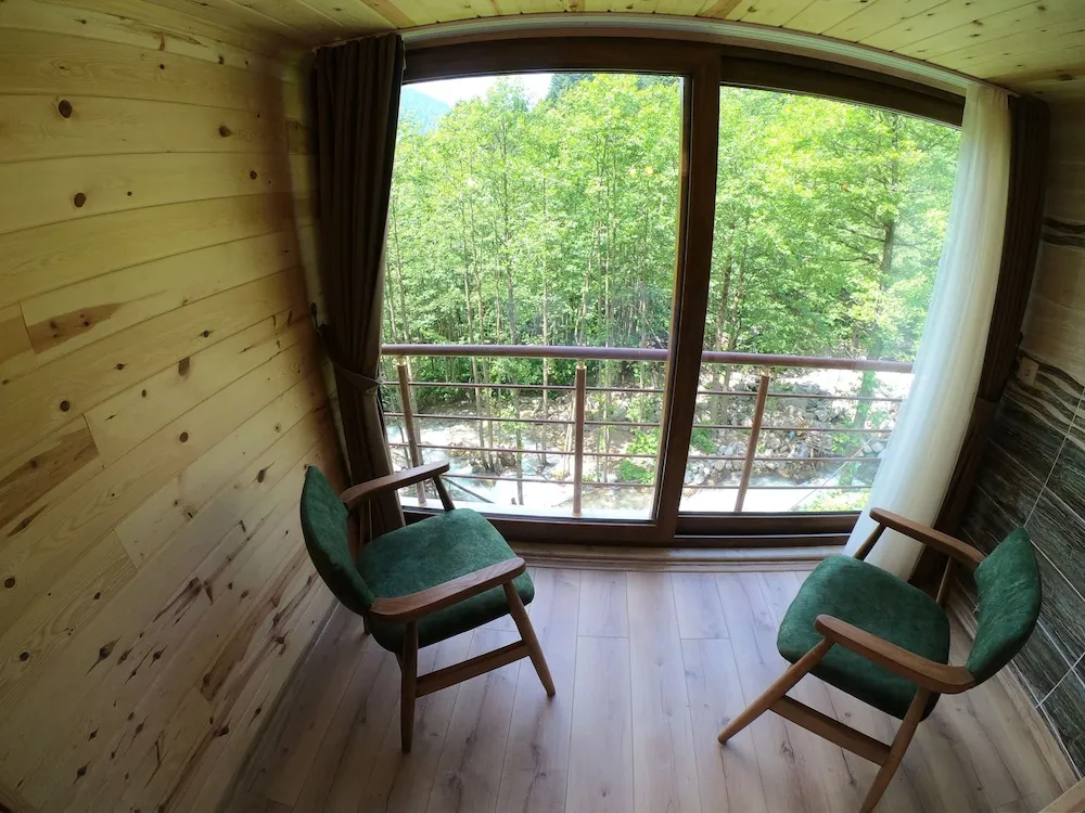 Bungalov, Nehir Manzaralı