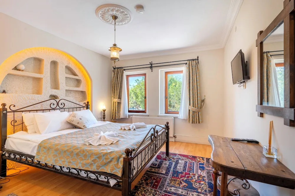 Design Tek Büyük Yataklı Oda