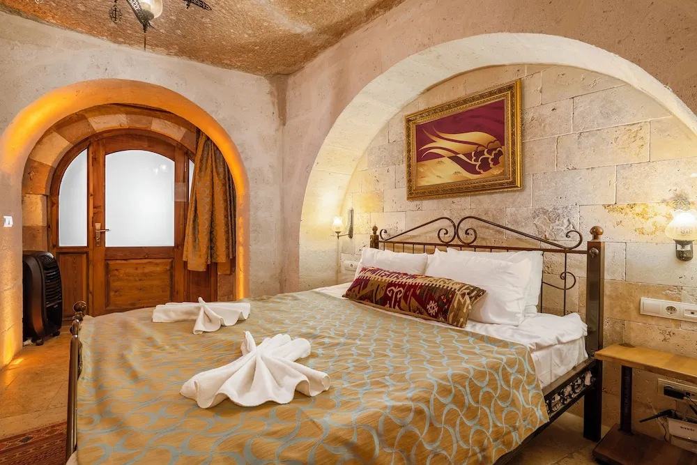 Luxury Tek Büyük Yataklı Oda