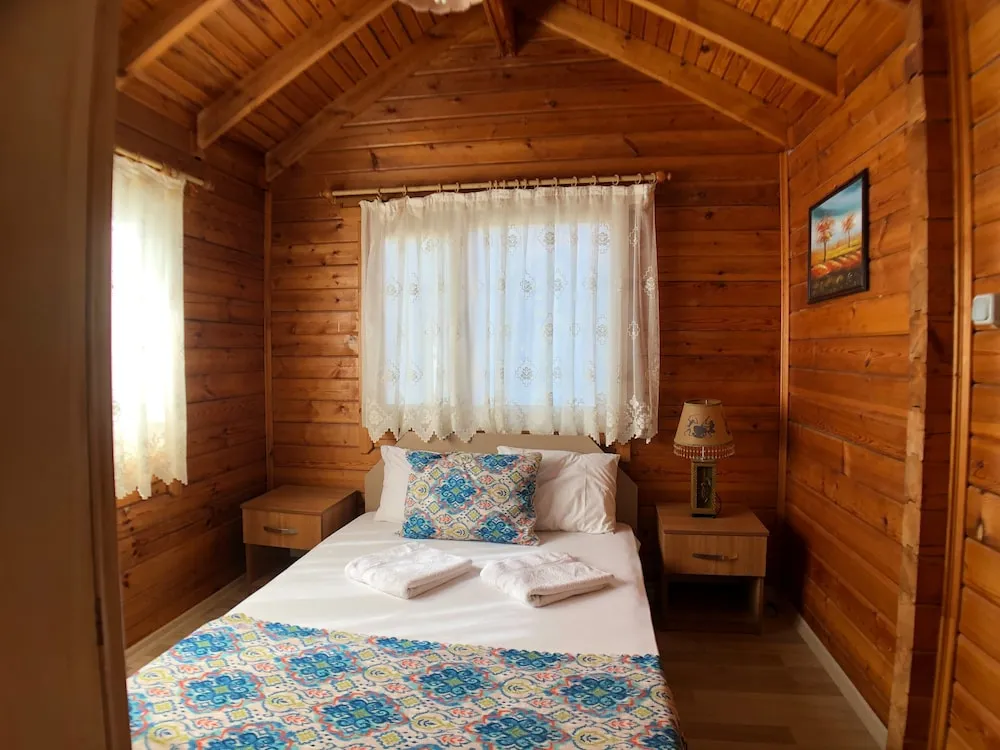 Family Bungalov, Balkon, Bahçe Manzaralı