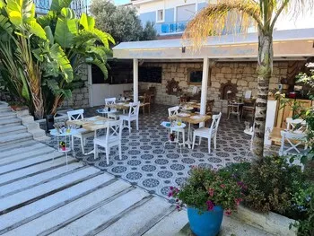 Tarçın Alaçatı Otel