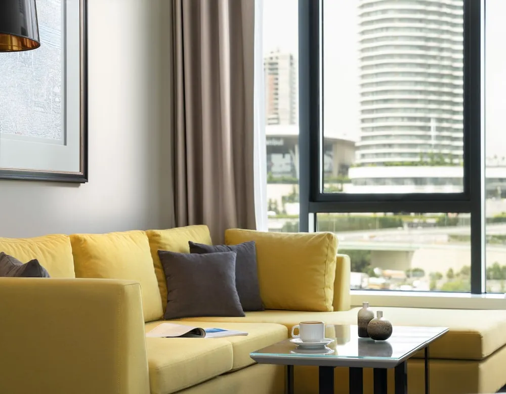Spacious Centro Corner Suite
