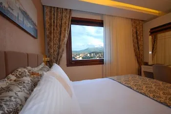 İmamoğlu Paşa Hotel - Butik Sınıfı