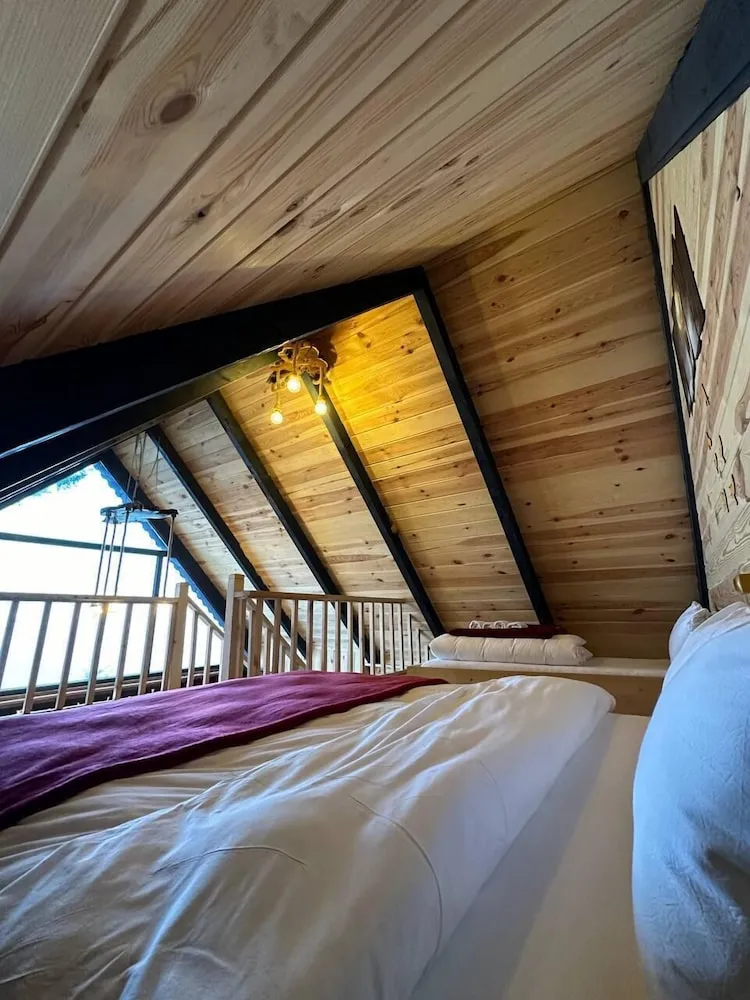 Zekeriyaköy Dağ Evi