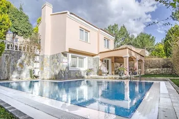 Pine Club Apart Hotel