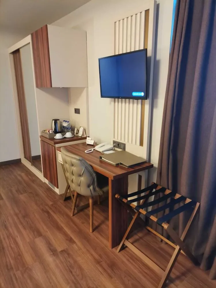 Junior Suite Room