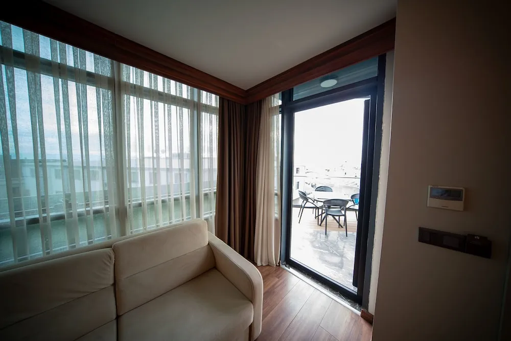 Junior Suite Room