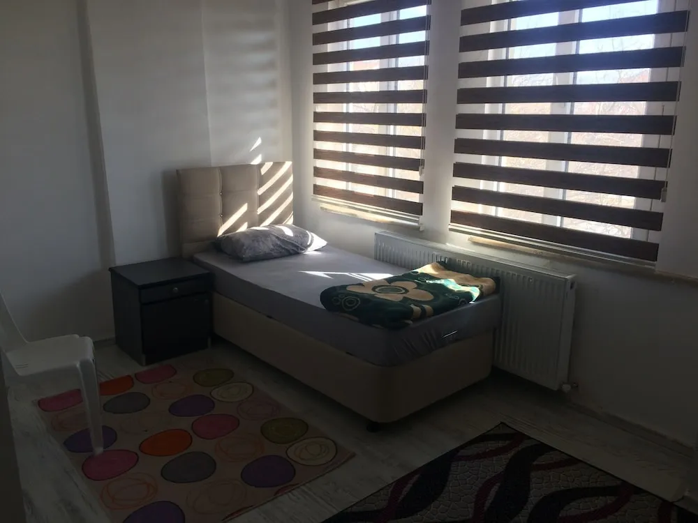 Standard Tek Büyük veya İki Ayrı Yataklı Oda