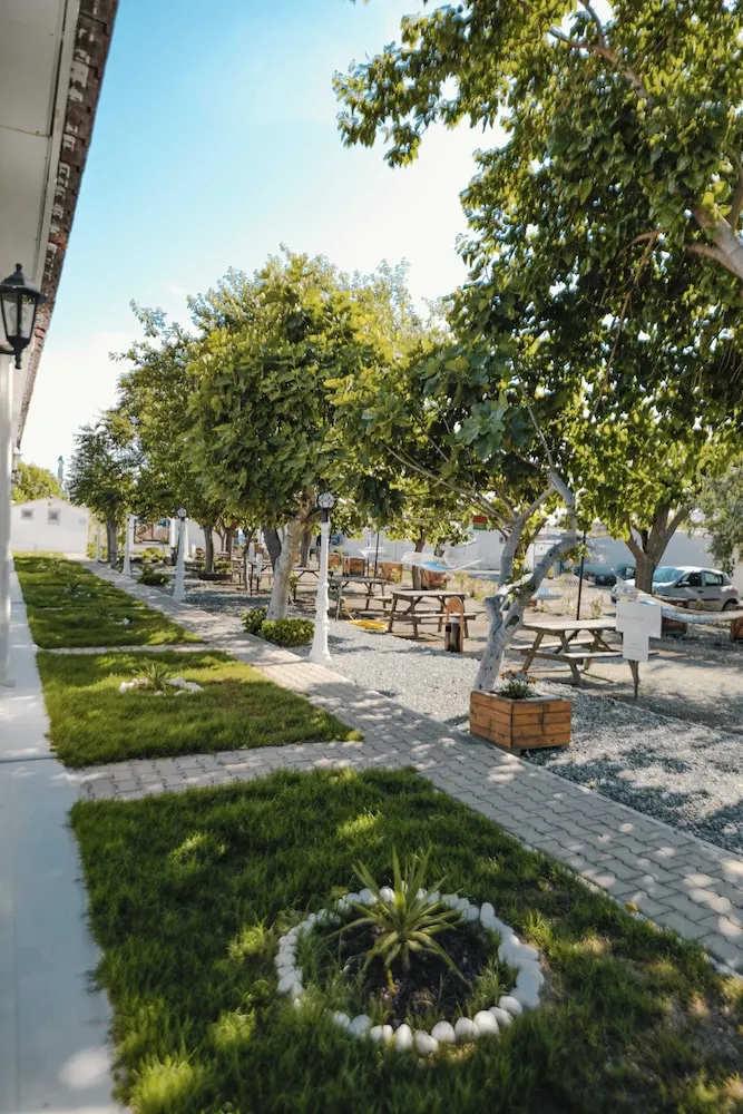 Apart Daire, Kısmi Deniz Manzaralı