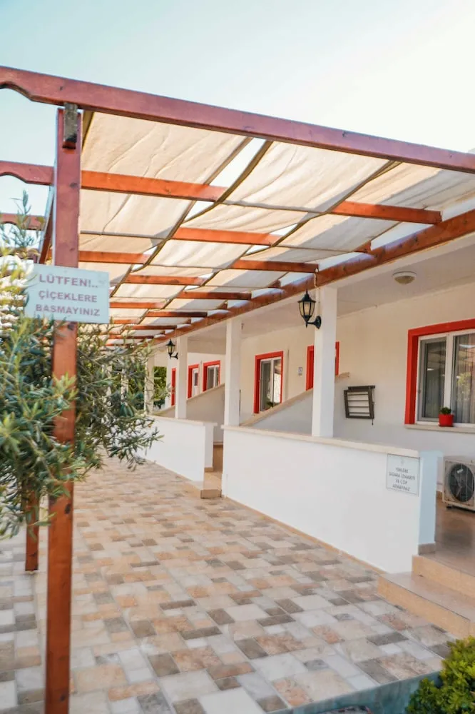 Apart Daire, Kısmi Deniz Manzaralı