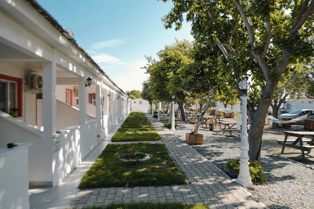 Apart Daire, Kısmi Deniz Manzaralı