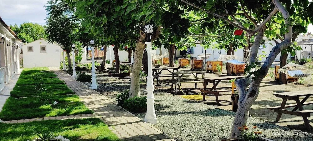 Apart Daire, Kısmi Deniz Manzaralı