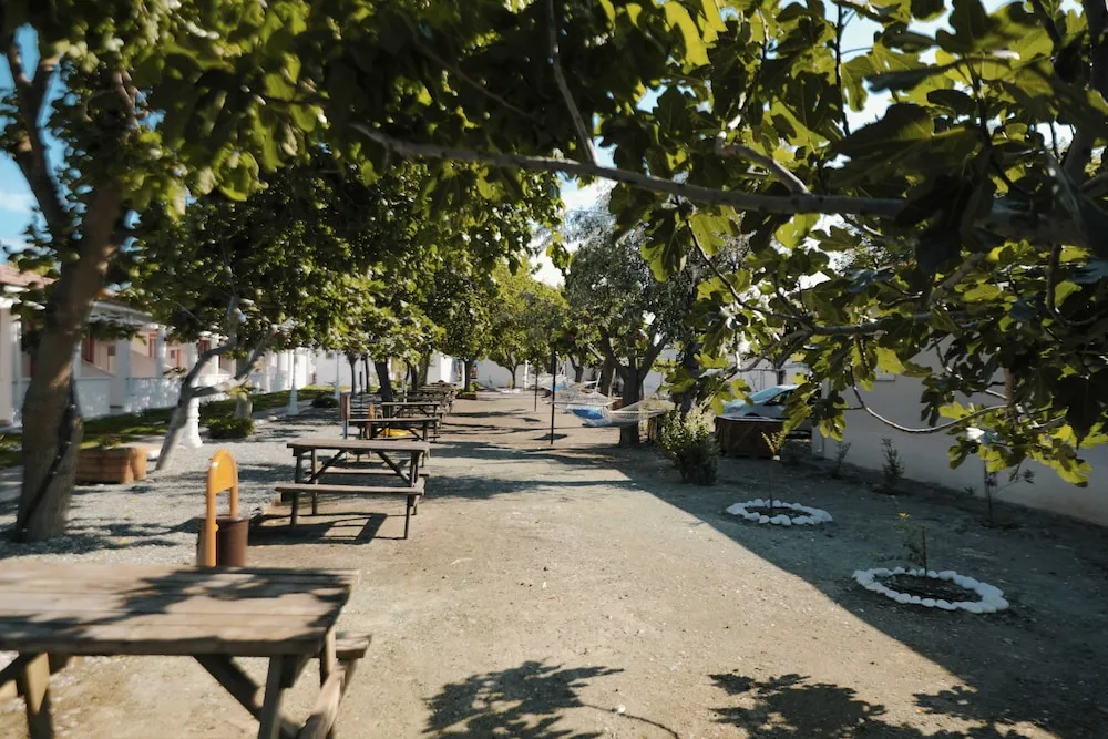 Apart Daire, Kısmi Deniz Manzaralı