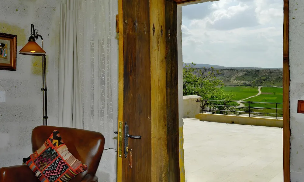 Cave Suite with View