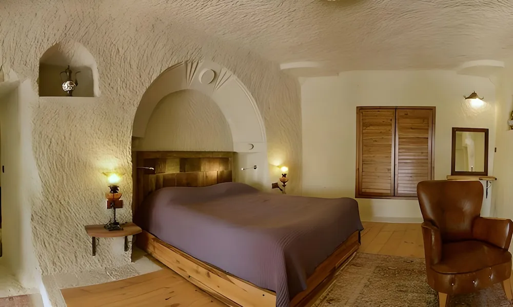 Cave Suite with View
