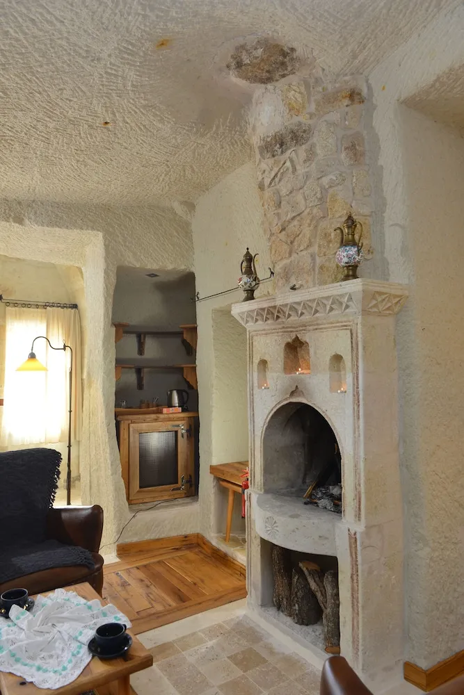 Cave Suite with View