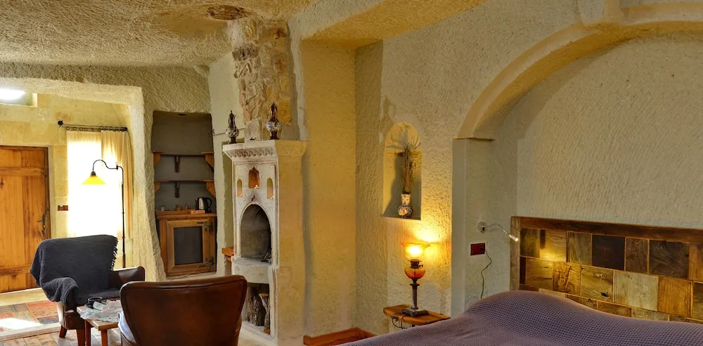 Cave Suite with View