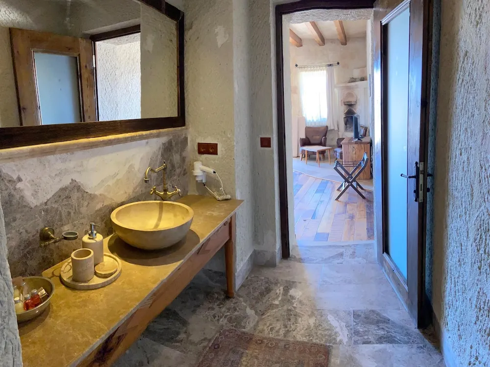 Suite with Hot tub