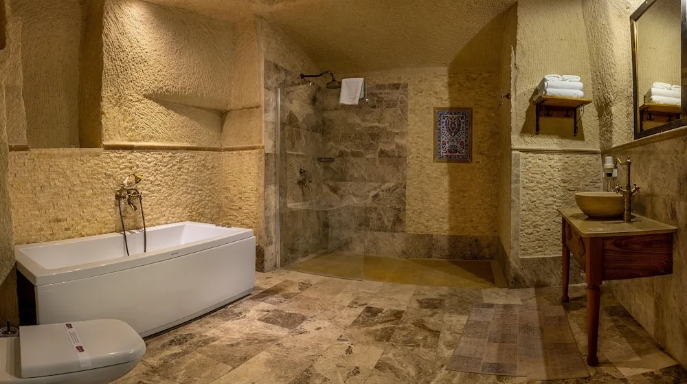 Suite with Hot tub