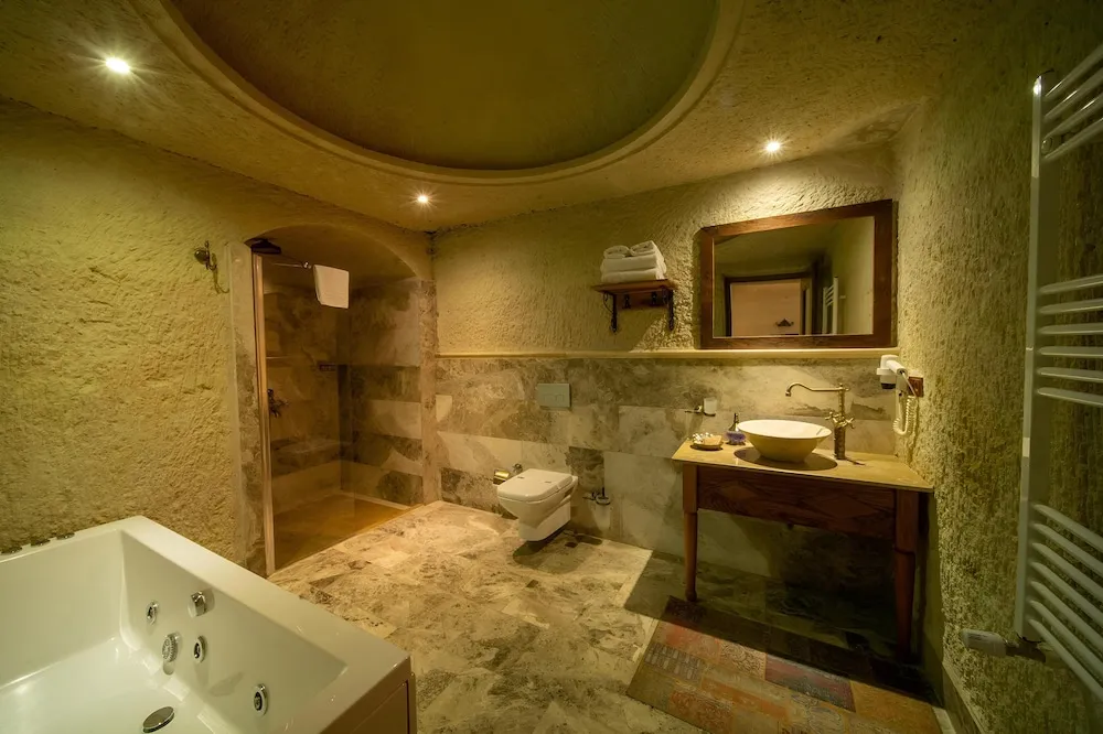 Suite with Hot tub
